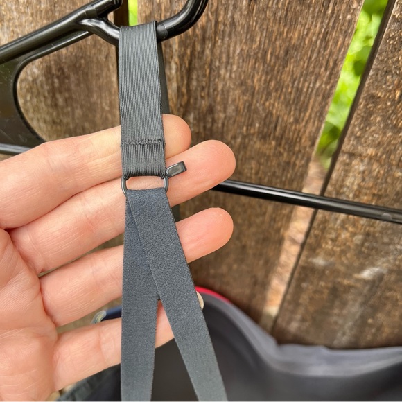 Brooks Moving Comfort Fine Form Sports Bra In Poppy/Asphalt Sz 32CD-34C Small. - Picture 5 of 16